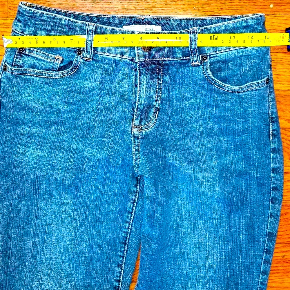 SALE! Chico's Skinny Legs Jeans/ 4S - Picture 6 of 6